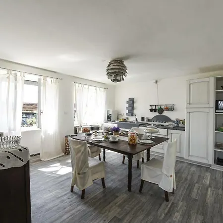 Casa La Preziosa Bed & Breakfast